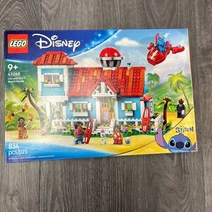 LEGO Disney Lilo & Stitch Beach House  *NEVER Opened*